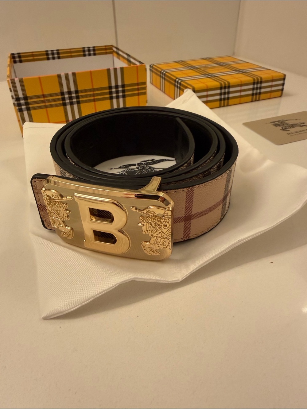 Burberry Reversible Belt – House Check / Black – Gold B Buckle